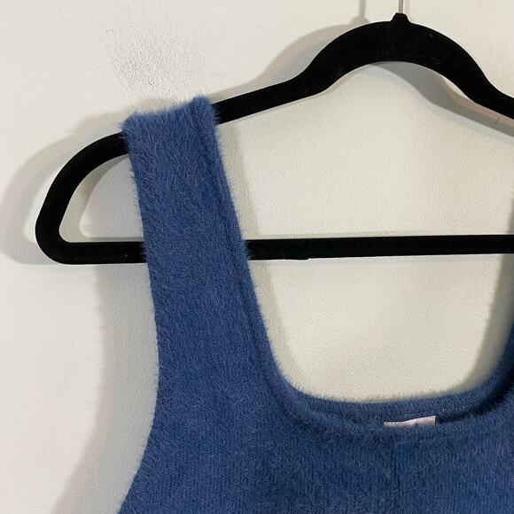 Lola May Women's Blue Fluffy Knit Soft Square Neck Cropped Top Size 8 - Picture 6 of 8